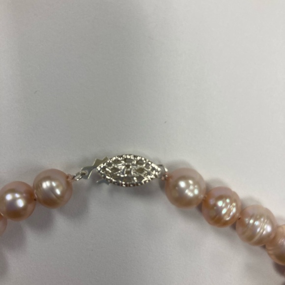 Cultured freshwater pearl necklace mauve - Picture 5 of 8